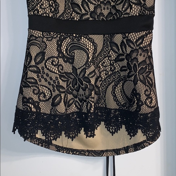Lace black open back top - Picture 2 of 6